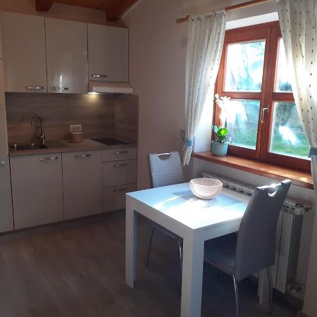 Ms Apartments Izola Eksteriør billede